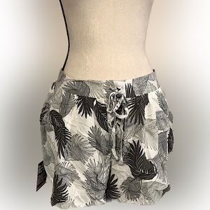 L Love Tropical Shorts